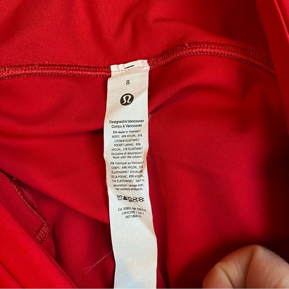 Lululemon Fast & Free High Rise Tight - Size 8 - Picture 4 of 5